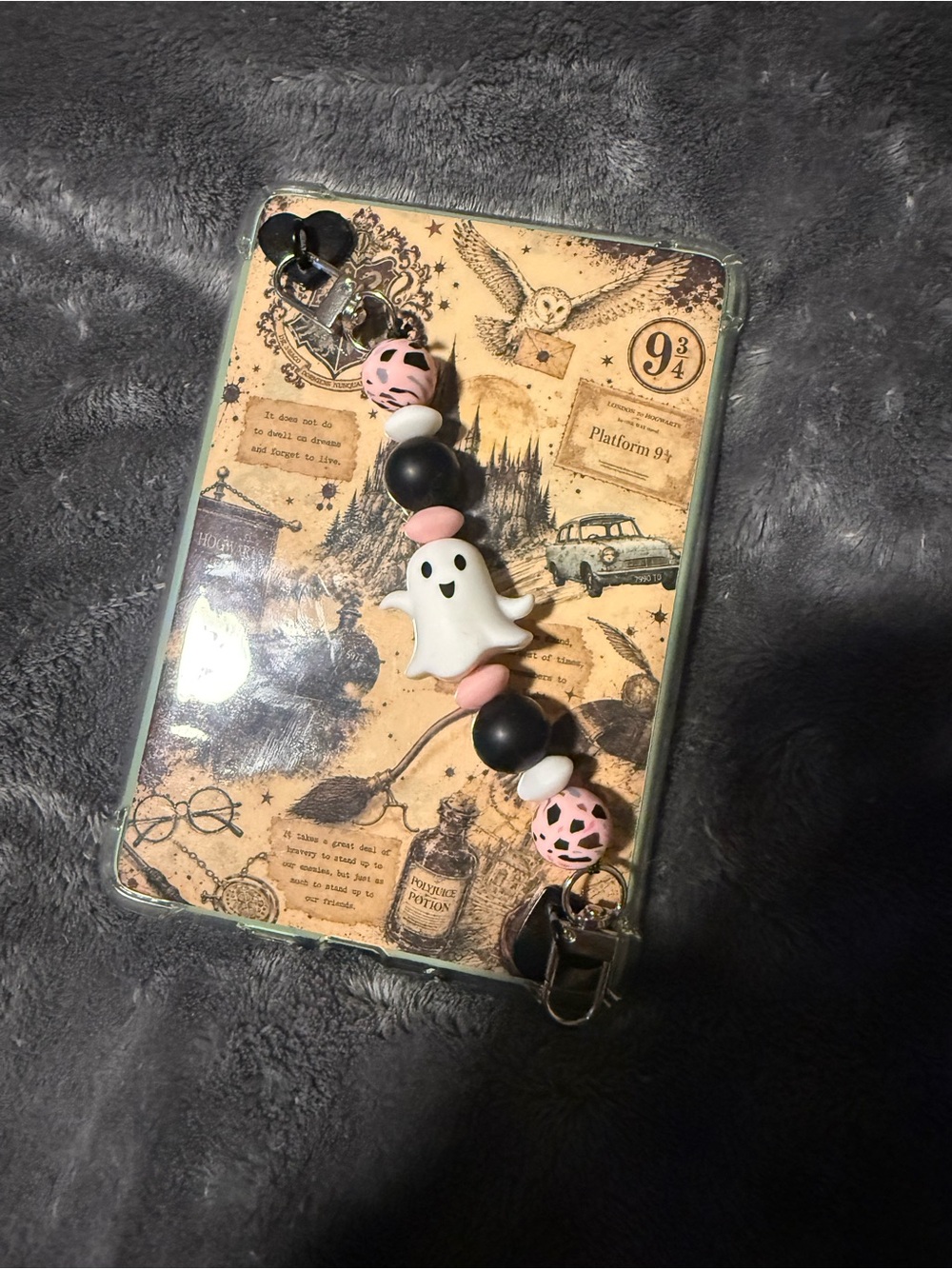 Ghost Charm Kindle Charm Strap - Pink & Black